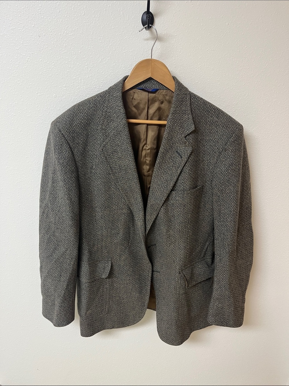 Pendleton Men's Textured wool Grey Herringbone Sport Coat, size 42